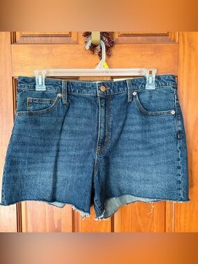 Universal Thread Light Blue Vintage Stretch Denim Shorts SIZE 14